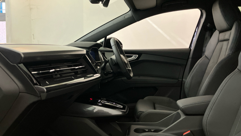 Audi Q4 e-tron 150kW 40 63kWh Black Edition 5dr Auto Electric Estate